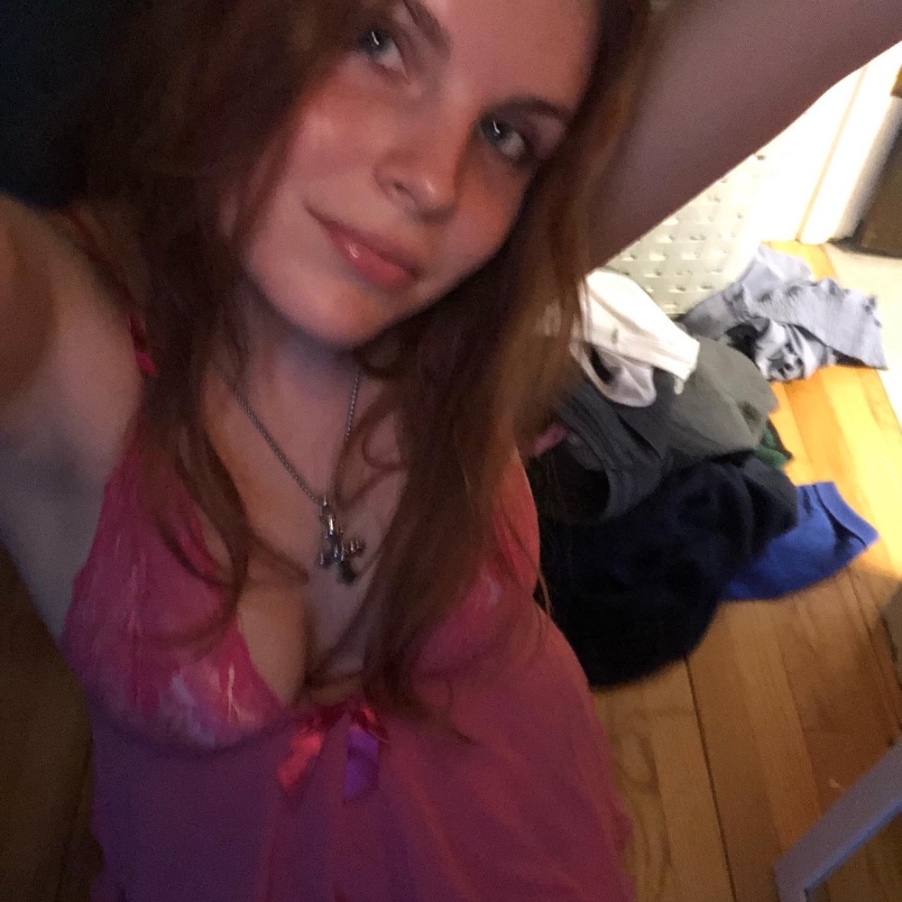 Meet your Posher, Hillary